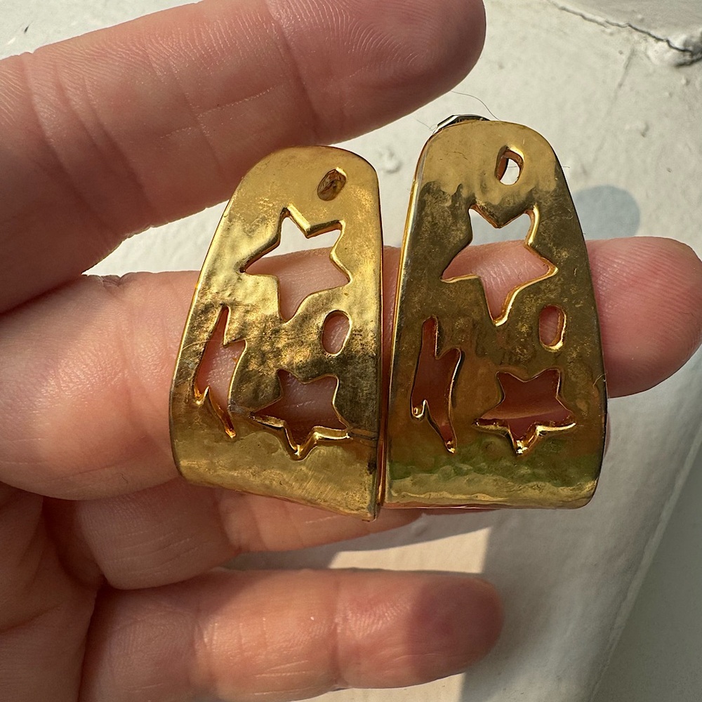 Gold Star Cutout Earrings - Vintage